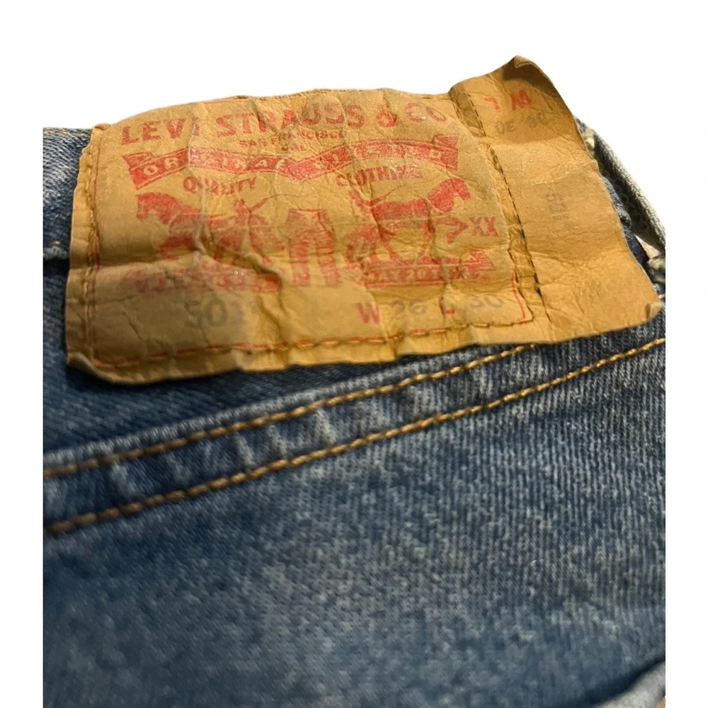 LEVI 501 Straight Leg Medium Wash Blue Denim Button Fly Jeans| 26x30